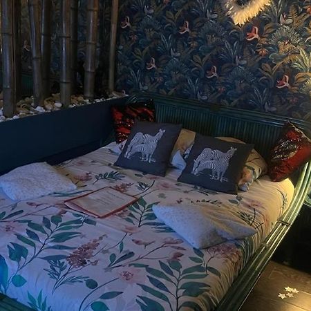 Spabyelleetlui Spa Rouge Ou Bleu 穆斯克龙 外观 照片